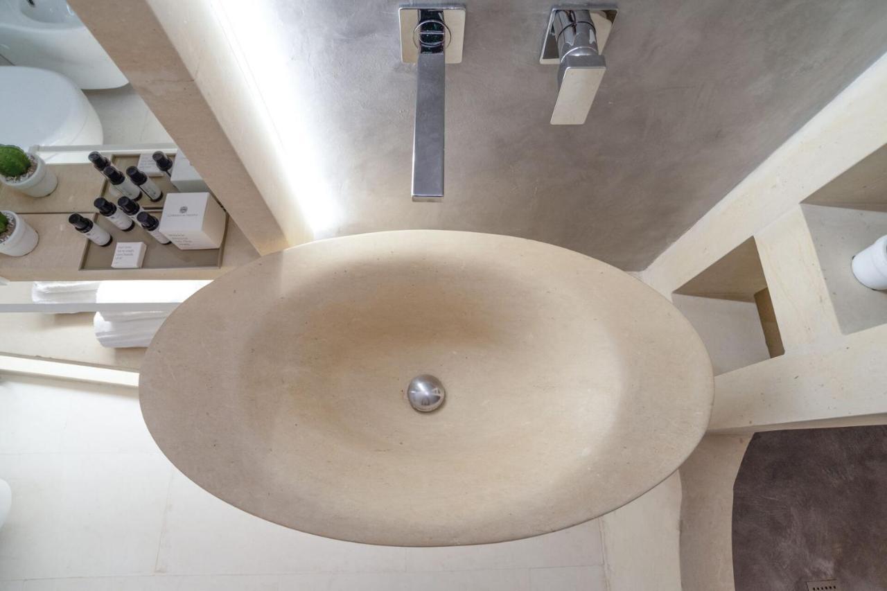 Palazzo Vico Bianco Raro Villas Homes Collection Ostuni Exteriör bild